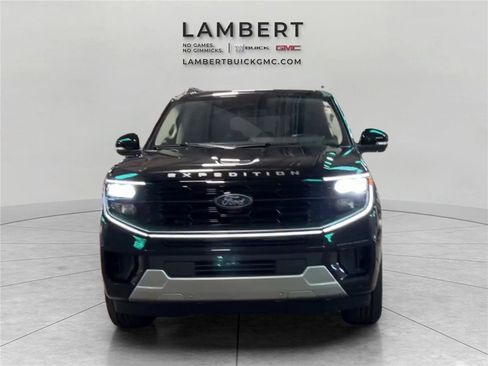 Used 2025 Ford Expedition Platinum AWD/4WD image 8