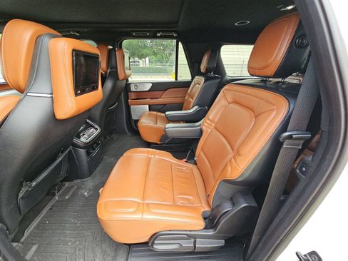 Used 2019 Lincoln Navigator L Reserve AWD/4WD image 20