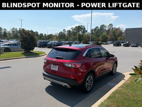 Used 2021 Ford Escape SEL w/ Technology Package FWD image 4