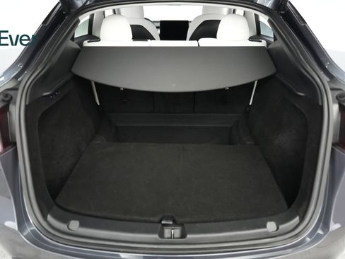 Used 2023 Tesla Model Y Long Range image 8