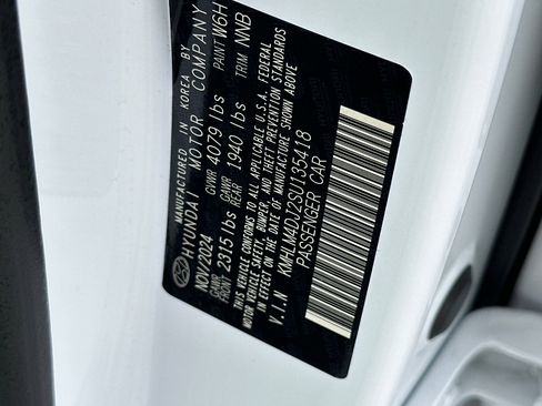 Certified 2025 Hyundai Elantra SEL image 29