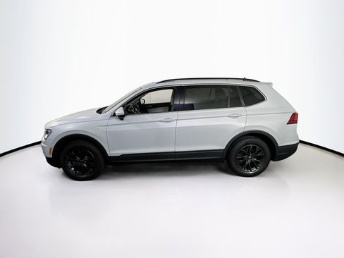 Used 2019 Volkswagen Tiguan SE w/ Panoramic Sunroof Package AWD/4WD image 8