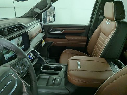 New 2026 GMC Sierra 2500 Denali Ultimate AWD/4WD image 26