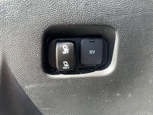 Used 2023 Ford Edge Titanium w/ Equipment Group 301A AWD/4WD image 27