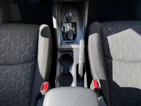 Used 2025 Mitsubishi Outlander Sport ES AWD/4WD image 18