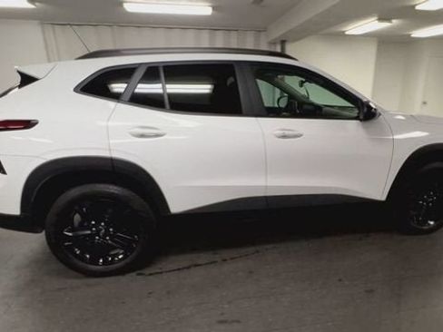Certified 2025 Chevrolet Trax ACTIV w/ Driver Confidence Package FWD image 9