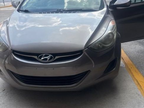 Used 2011 Hyundai Elantra GLS w/ Preferred Equipment Pkg 3 FWD image 1