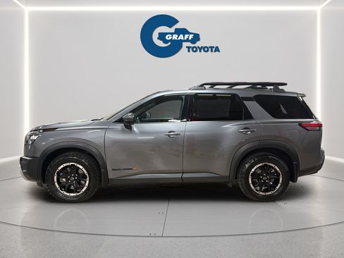Used 2024 Nissan Pathfinder Rock Creek AWD/4WD image 3