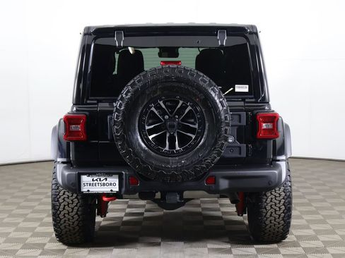 Used 2024 Jeep Wrangler Unlimited Rubicon AWD/4WD image 13