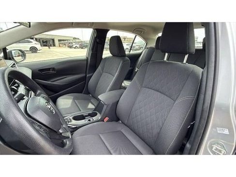 Certified 2025 Toyota Corolla LE FWD image 15