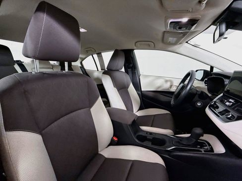 Certified 2025 Toyota Corolla LE FWD image 37
