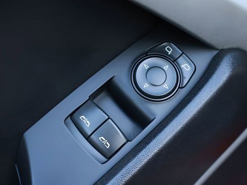 Used 2020 Chevrolet Camaro LT w/ Technology Package RWD image 10