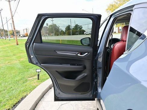 Used 2023 MAZDA CX-5 Carbon Edition image 23