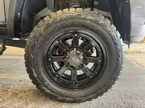Used 2017 RAM 2500 Big Horn w/ Sport Appearance Group AWD/4WD image 34