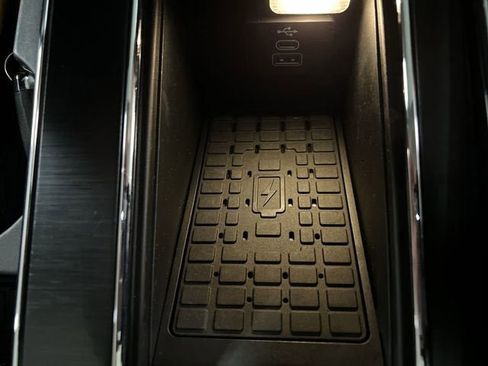 Used 2025 Lincoln Aviator Premiere image 36