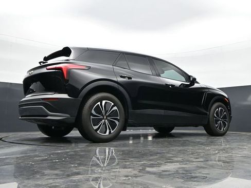 Used 2025 Chevrolet Blazer EV LT FWD image 35