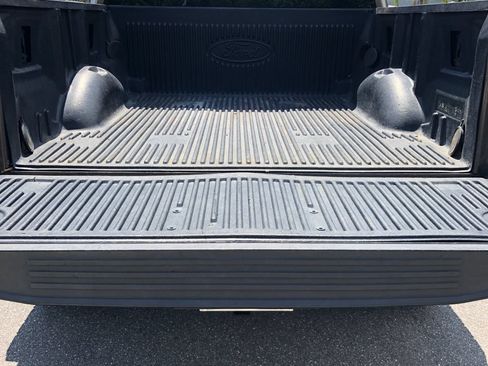 Used 2016 Ford F150 XLT RWD image 13