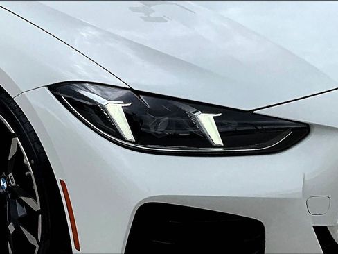 Used 2026 BMW 430i Convertible RWD image 12