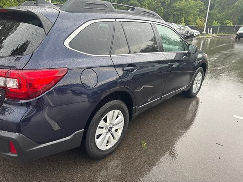 Used 2018 Subaru Outback 2.5i Premium AWD/4WD image 7