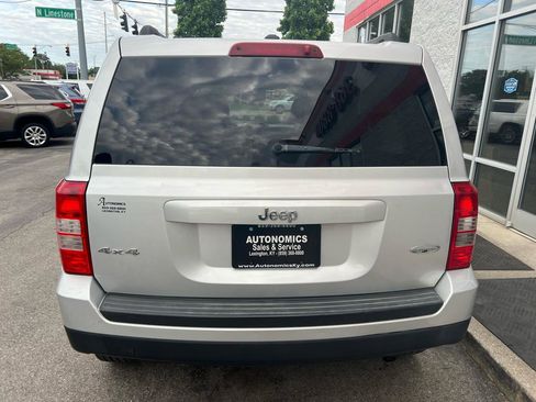 Used 2012 Jeep Patriot Latitude AWD/4WD image 6