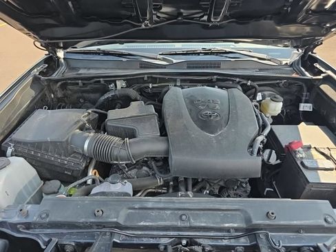 Used 2023 Toyota Tacoma SR AWD/4WD image 10