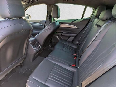 Used 2024 Maserati Grecale GT image 19