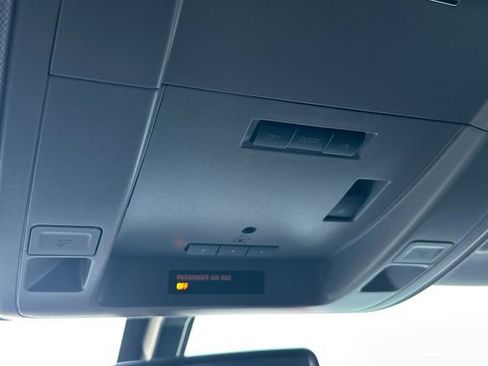 Used 2017 Chevrolet Silverado 1500 LTZ Z71 w/ Redline Edition image 34