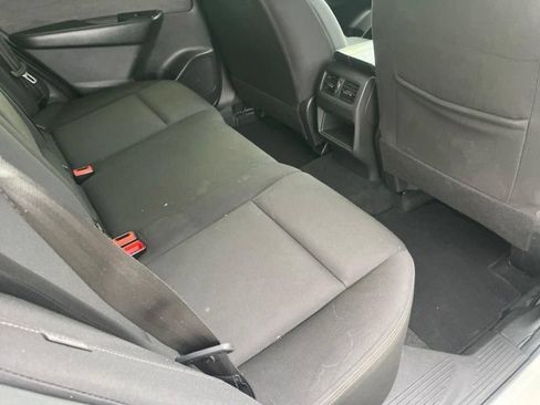 Used 2023 Nissan Rogue S AWD/4WD image 25