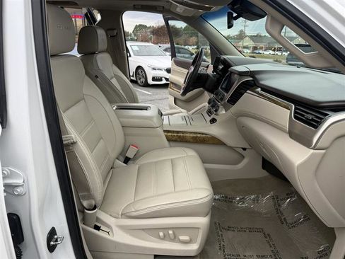 Used 2017 GMC Yukon XL Denali w/ Open Road Package image 12