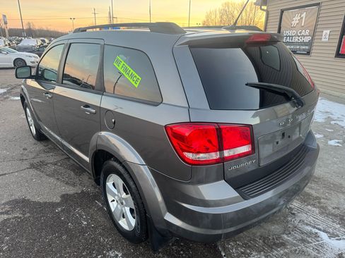 Used 2013 Dodge Journey SE w/ Flexible Seating Group image 5
