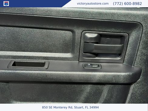 Used 2018 RAM 3500 Tradesman w/ Chrome Appearance Group RWD image 17