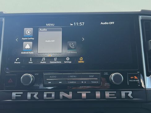 Used 2025 Nissan Frontier SV RWD image 18