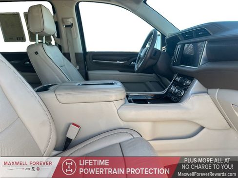 Used 2022 GMC Yukon XL Denali w/ Advanced Technology Package image 24