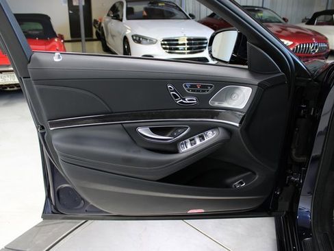 Used 2020 Mercedes-Benz S 450 Sedan image 39