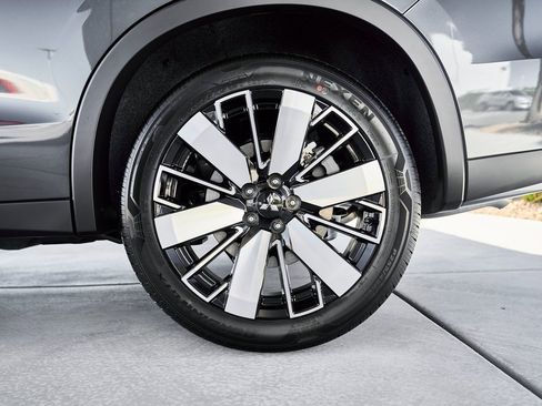 New 2026 Mitsubishi Outlander SE image 9