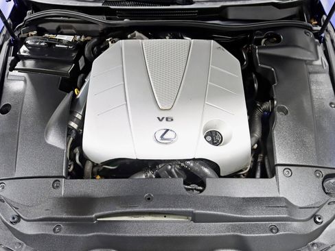 Used 2010 Lexus IS 350C RWD image 32