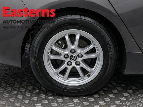 Used 2022 Toyota Prius Prime LE image 28