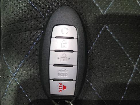 Used 2017 Nissan Maxima SR w/ Midnight Edition FWD image 32