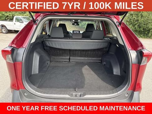 Used 2025 Toyota RAV4 XLE AWD/4WD image 12