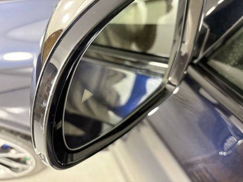 Used 2023 BMW X4 M40i w/ Premium Package image 13