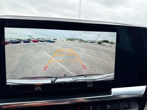 Used 2024 GMC Sierra 1500 SLT image 22