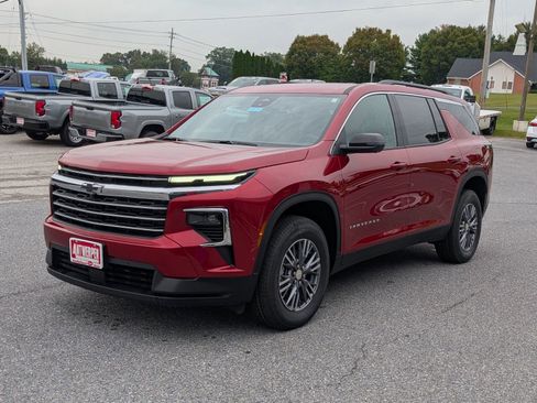 New 2026 Chevrolet Traverse LT w/ Enhanced Driving Package image 5