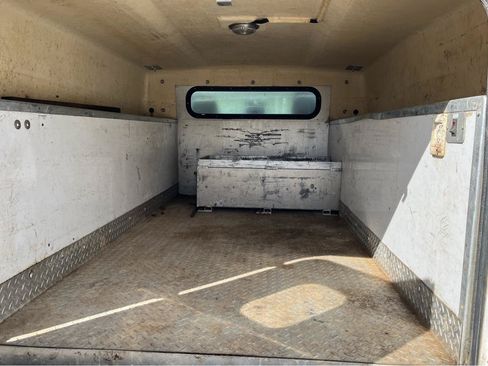 Used 2011 Ford F250 XL w/ Skid Plate Pkg AWD/4WD image 9