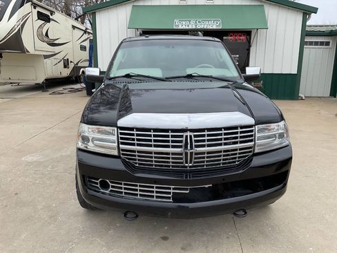Used 2014 Lincoln Navigator L 4WD image 4