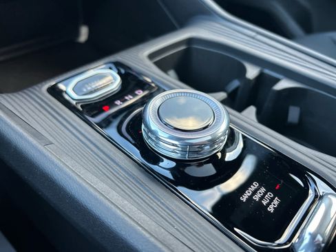 New 2026 Jeep Cherokee Overland AWD/4WD image 29