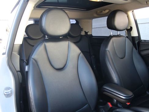 Used 2011 MINI Cooper Hardtop image 10