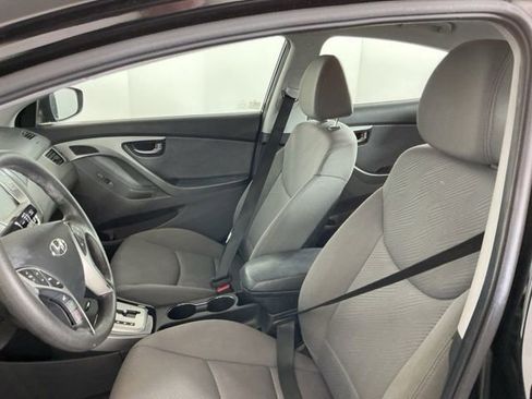Used 2011 Hyundai Elantra GLS w/ Navigation Pkg 4 image 14