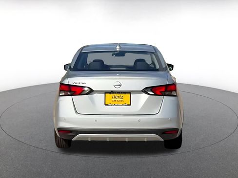 Used 2025 Nissan Versa SV FWD image 12