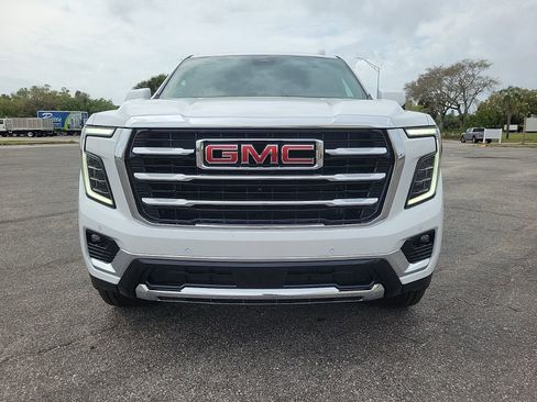 New 2026 GMC Yukon Elevation image 3