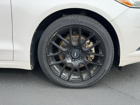 Used 2013 Ford Fusion SE FWD image 10